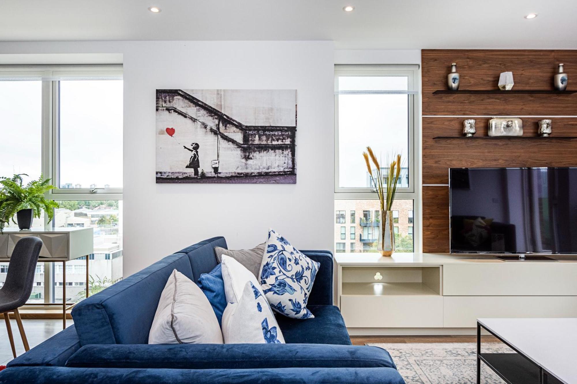 Ferienwohnung Chiswick Park 3 Bed 3 Bath West London - Parking Exterior foto